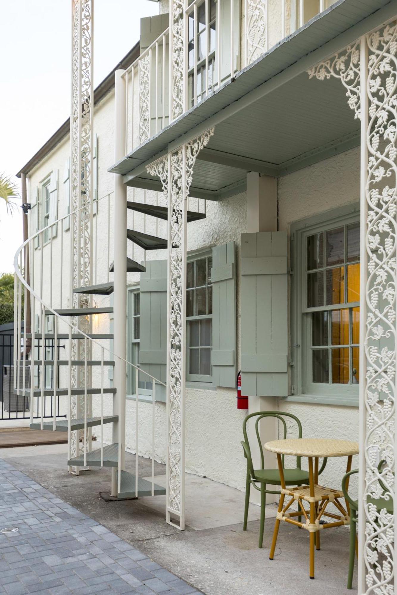 Historic B&B King Suite- Walk To King Charleston Exterior photo